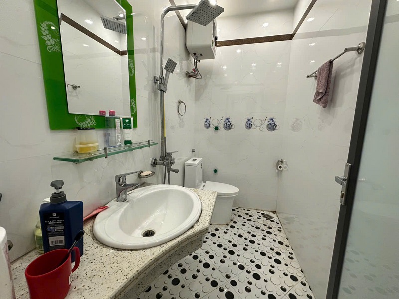 BÁN NHÀ NGÕ Ô TÔ TRÁNH NHAU QUÁN NAM – LÊ CHÂN – HẢI PHÒNG | 4 TẦNG – GARA Ô TÔ